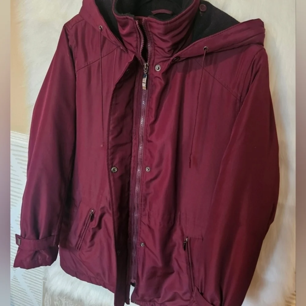 Liz Claiborne Cranberry Romance Luxury Heavyweight Insulated Winter Jacket - Picture 3 of 10